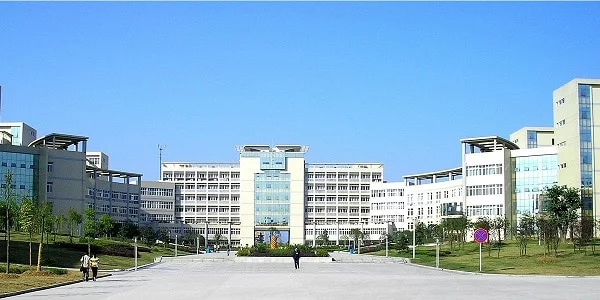 China-three-georges-university
